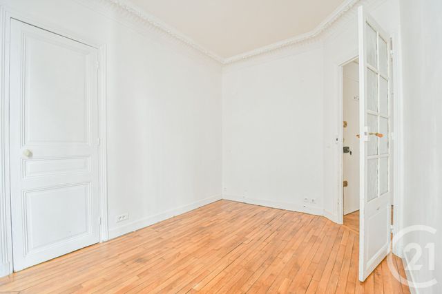 Appartement T2 à louer - 2 pièces - 34.08 m2 - PARIS - 75013 - ILE-DE-FRANCE - Century 21 République