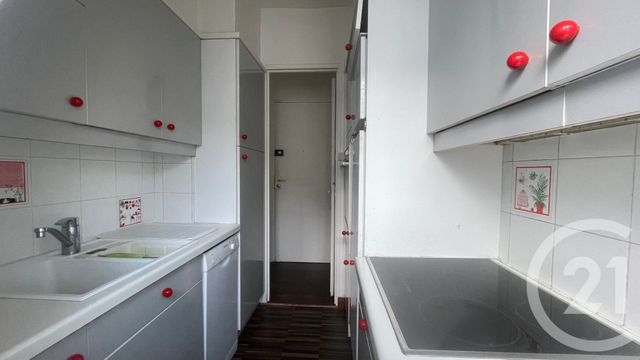 Appartement F2 à louer - 2 pièces - 39.37 m2 - PARIS - 75013 - ILE-DE-FRANCE - Century 21 République