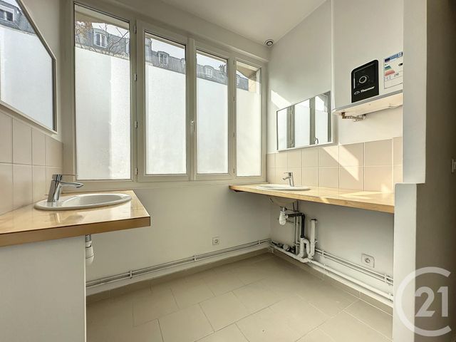 Appartement F3 à louer - 3 pièces - 66.0 m2 - PARIS - 75012 - ILE-DE-FRANCE - Century 21 République