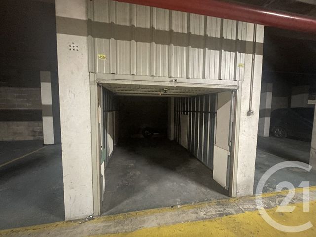 parking à vendre - 10.85 m2 - PARIS - 75011 - ILE-DE-FRANCE - Century 21 République