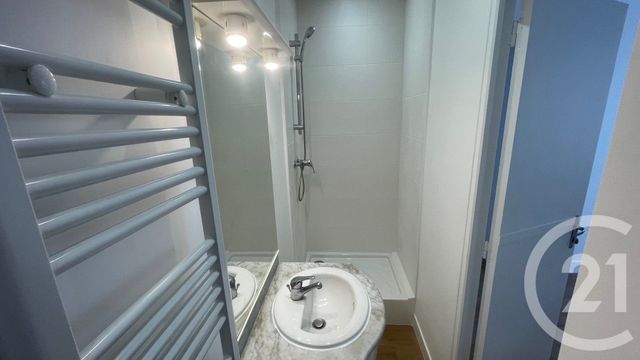 Appartement F2 à louer - 2 pièces - 33.0 m2 - PARIS - 75012 - ILE-DE-FRANCE - Century 21 République