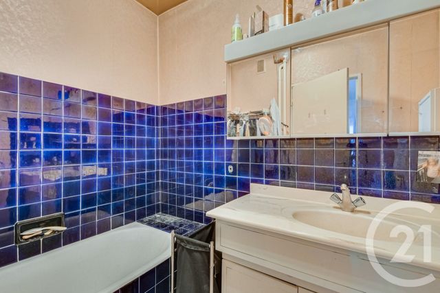 Appartement F3 à vendre - 3 pièces - 76.02 m2 - PARIS - 75020 - ILE-DE-FRANCE - Century 21 République