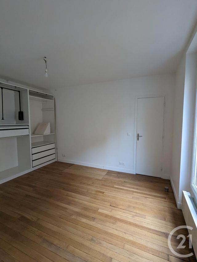 Appartement T3 à louer - 3 pièces - 68.53 m2 - PARIS - 75012 - ILE-DE-FRANCE - Century 21 République