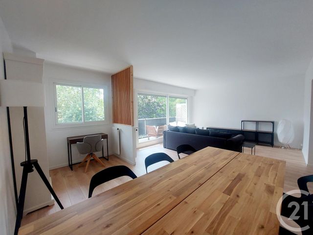 Appartement T2 à louer - 2 pièces - 60.07 m2 - PARIS - 75013 - ILE-DE-FRANCE - Century 21 République