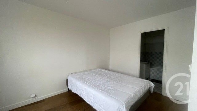 Appartement F2 à louer - 2 pièces - 53.72 m2 - PARIS - 75013 - ILE-DE-FRANCE - Century 21 République