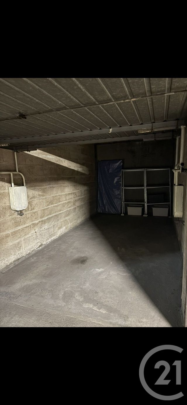 parking à vendre - 12.29 m2 - PARIS - 75020 - ILE-DE-FRANCE - Century 21 République