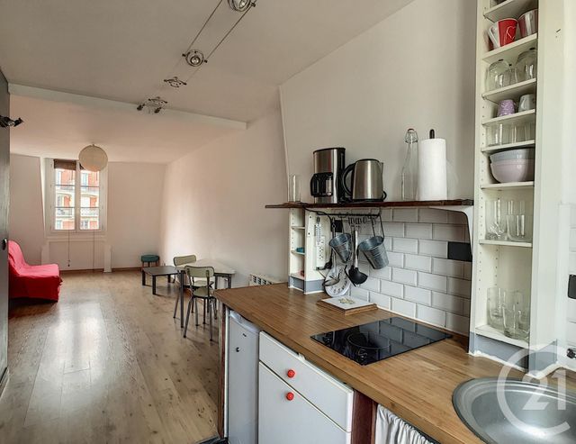 Appartement Studio à louer - 1 pièce - 25.63 m2 - PARIS - 75012 - ILE-DE-FRANCE - Century 21 République