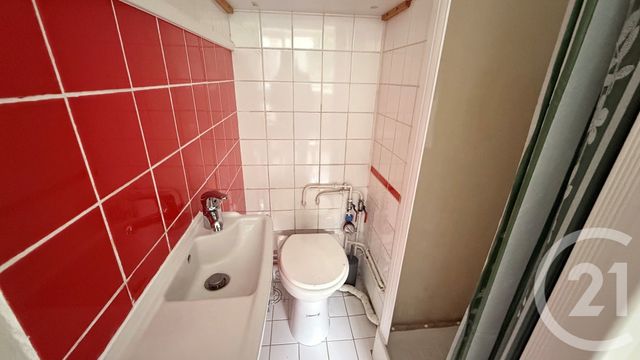 Appartement Studio à louer - 1 pièce - 15.7 m2 - PARIS - 75011 - ILE-DE-FRANCE - Century 21 République