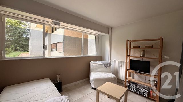 Appartement Studio à louer PARIS