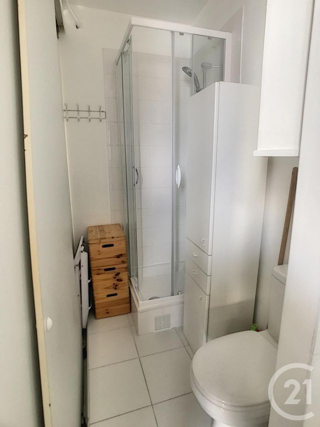 Appartement Studio à louer - 1 pièce - 13.26 m2 - PARIS - 75012 - ILE-DE-FRANCE - Century 21 République