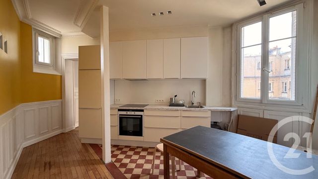 Appartement F2 à louer - 2 pièces - 42.76 m2 - PARIS - 75011 - ILE-DE-FRANCE - Century 21 République