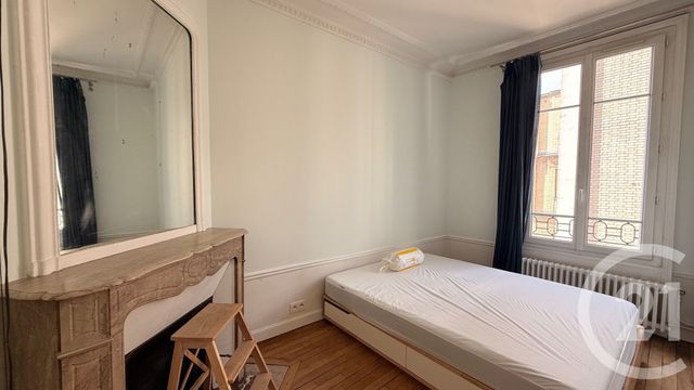 Appartement F2 à louer - 2 pièces - 42.76 m2 - PARIS - 75011 - ILE-DE-FRANCE - Century 21 République