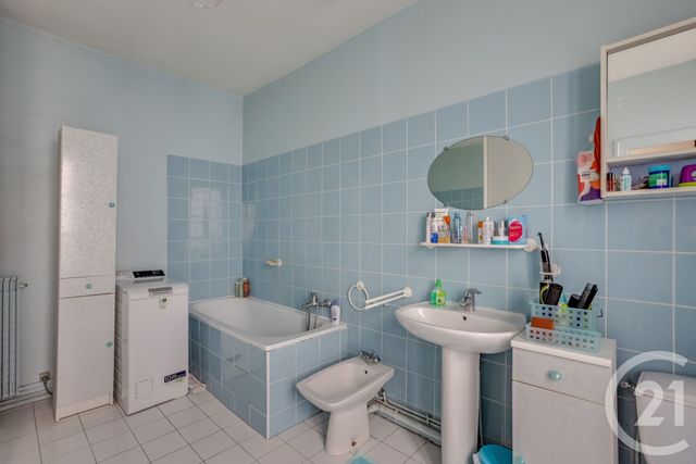 Appartement F2 à vendre - 2 pièces - 37.6 m2 - PARIS - 75010 - ILE-DE-FRANCE - Century 21 République