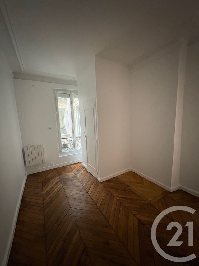 Appartement F2 à louer - 2 pièces - 29.82 m2 - PARIS - 75010 - ILE-DE-FRANCE - Century 21 République