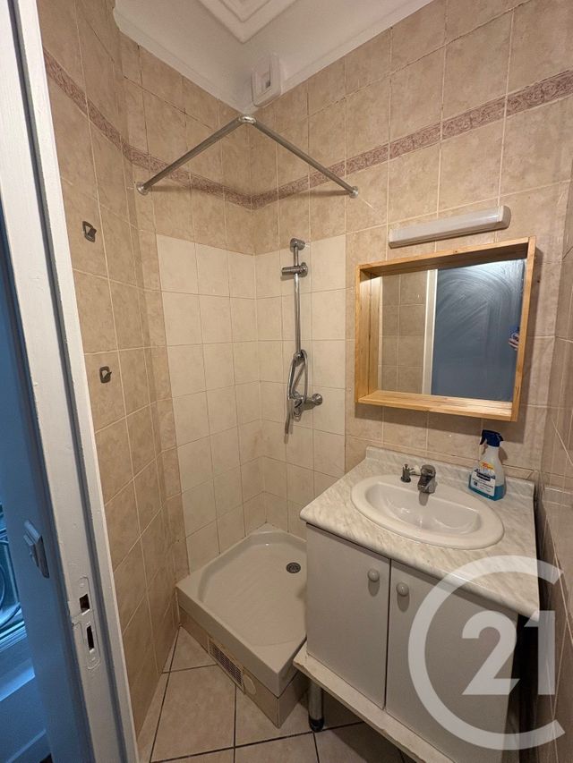 Appartement F2 à louer - 2 pièces - 29.82 m2 - PARIS - 75010 - ILE-DE-FRANCE - Century 21 République
