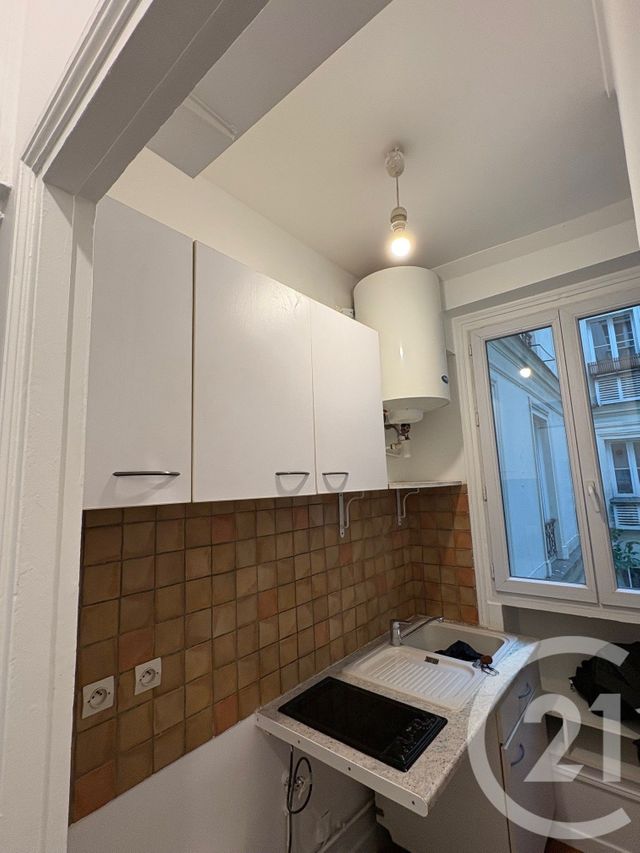 Appartement F2 à louer - 2 pièces - 29.82 m2 - PARIS - 75010 - ILE-DE-FRANCE - Century 21 République