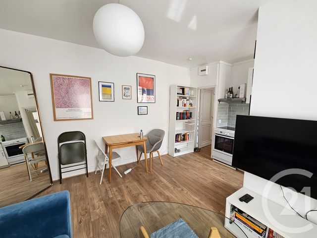 Appartement T2 à louer - 2 pièces - 28.04 m2 - CHARENTON LE PONT - 94 - ILE-DE-FRANCE - Century 21 République