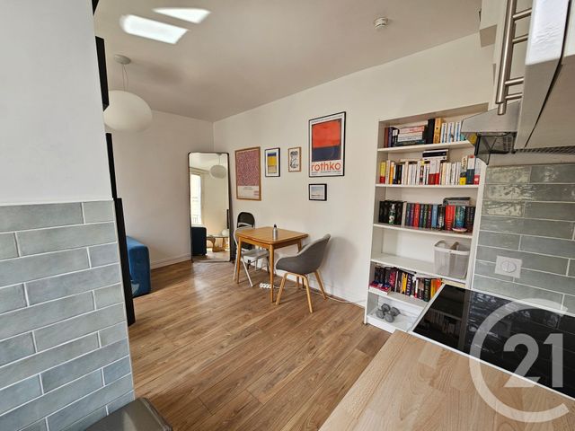 Appartement T2 à louer - 2 pièces - 28.04 m2 - CHARENTON LE PONT - 94 - ILE-DE-FRANCE - Century 21 République