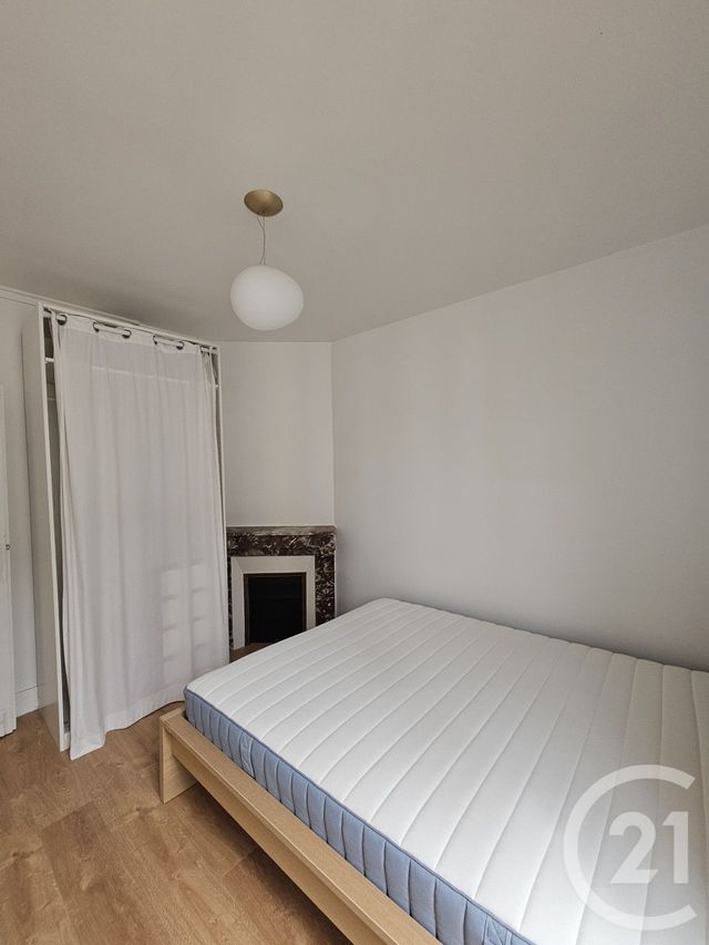 Appartement T2 à louer - 2 pièces - 28.04 m2 - CHARENTON LE PONT - 94 - ILE-DE-FRANCE - Century 21 République