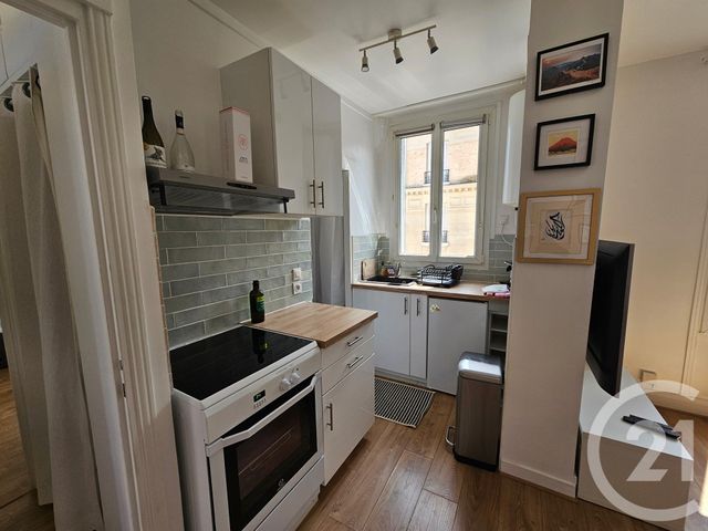 Appartement T2 à louer - 2 pièces - 28.04 m2 - CHARENTON LE PONT - 94 - ILE-DE-FRANCE - Century 21 République