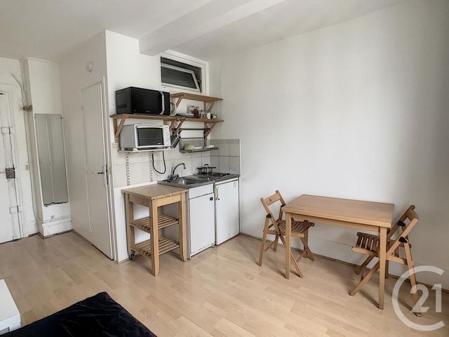 Appartement Studio à louer - 1 pièce - 15.59 m2 - PARIS - 75011 - ILE-DE-FRANCE - Century 21 République