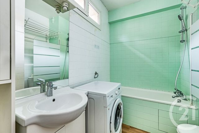 Appartement F2 à vendre - 2 pièces - 29.87 m2 - PARIS - 75011 - ILE-DE-FRANCE - Century 21 République