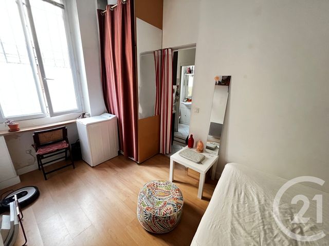 Appartement Studio à louer - 1 pièce - 15.78 m2 - PARIS - 75004 - ILE-DE-FRANCE - Century 21 République