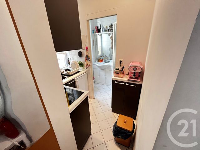 Appartement Studio à louer - 1 pièce - 15.78 m2 - PARIS - 75004 - ILE-DE-FRANCE - Century 21 République