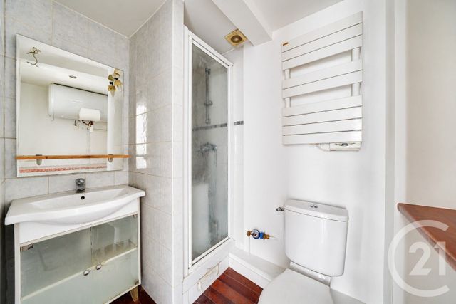 Appartement F3 à vendre - 3 pièces - 38.49 m2 - PARIS - 75010 - ILE-DE-FRANCE - Century 21 République