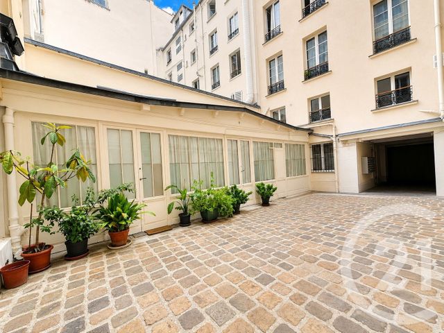 Appartement F3 à vendre - 3 pièces - 38.49 m2 - PARIS - 75010 - ILE-DE-FRANCE - Century 21 République