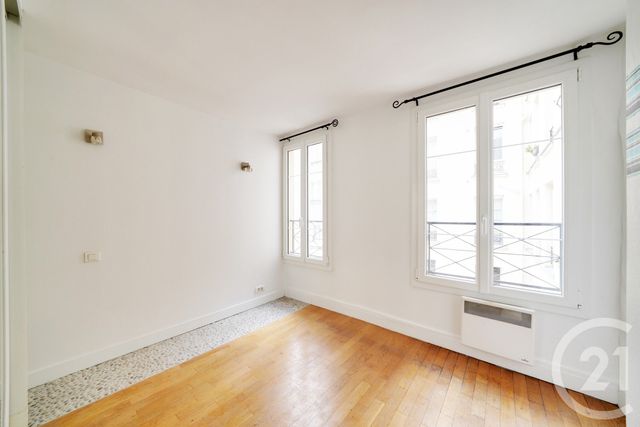 Appartement F3 à vendre - 3 pièces - 38.49 m2 - PARIS - 75010 - ILE-DE-FRANCE - Century 21 République