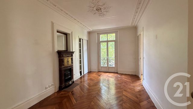 Appartement F3 à louer - 3 pièces - 71.64 m2 - PARIS - 75010 - ILE-DE-FRANCE - Century 21 République
