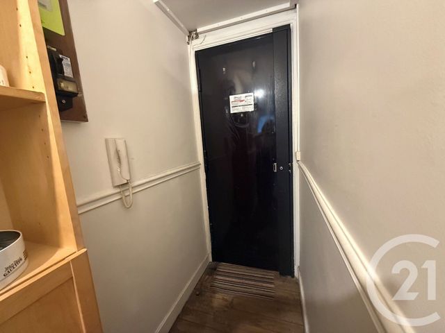 Appartement F2 à louer - 2 pièces - 33.47 m2 - PARIS - 75020 - ILE-DE-FRANCE - Century 21 République