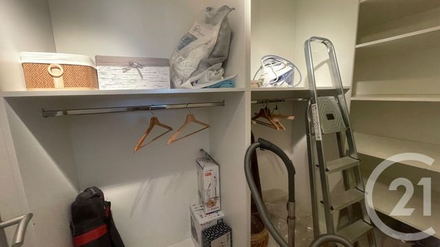 Appartement F2 à louer - 2 pièces - 51.52 m2 - PARIS - 75013 - ILE-DE-FRANCE - Century 21 République
