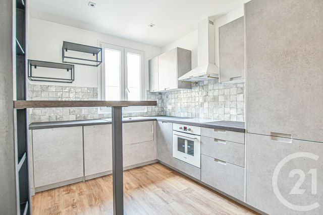 Appartement F3 à louer - 3 pièces - 47.5 m2 - PARIS - 75013 - ILE-DE-FRANCE - Century 21 République