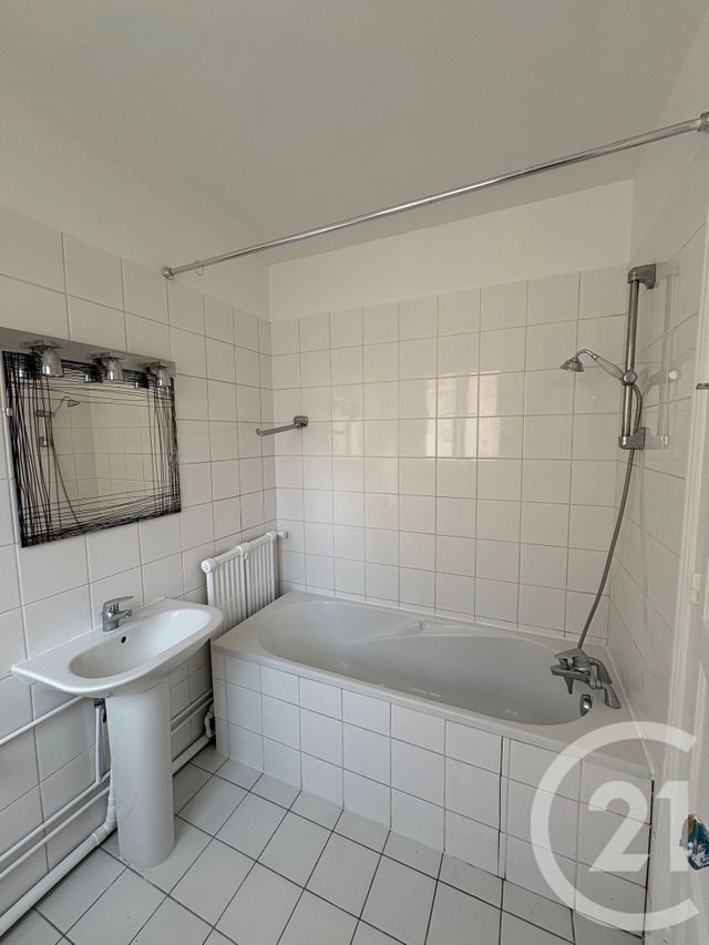 Appartement T1 à louer - 1 pièce - 37.25 m2 - PARIS - 75010 - ILE-DE-FRANCE - Century 21 République