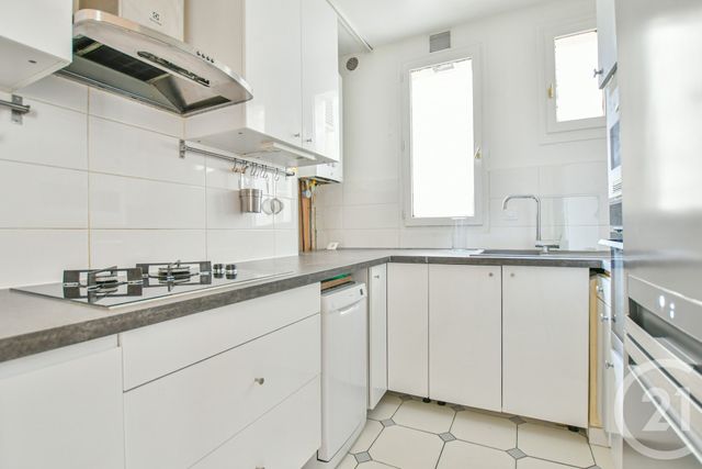 Appartement T3 à louer - 3 pièces - 53.8 m2 - PARIS - 75016 - ILE-DE-FRANCE - Century 21 République