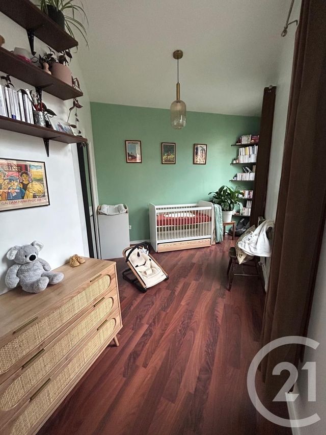 Appartement F3 à louer - 3 pièces - 64.09 m2 - PARIS - 75011 - ILE-DE-FRANCE - Century 21 République