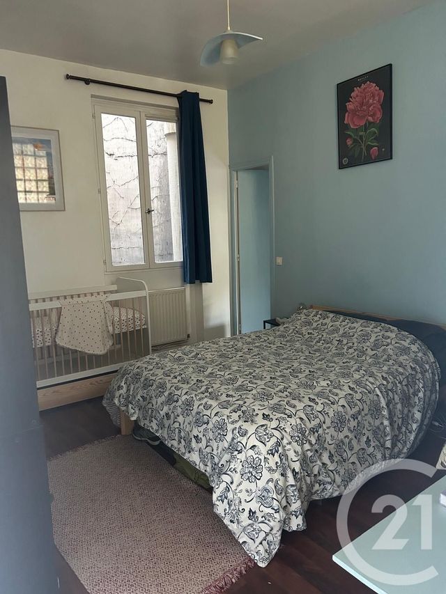 Appartement F3 à louer - 3 pièces - 64.09 m2 - PARIS - 75011 - ILE-DE-FRANCE - Century 21 République