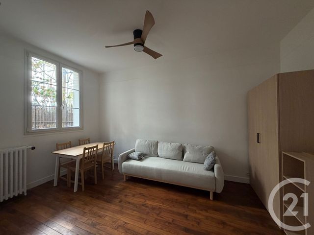 Appartement Studio à louer - 1 pièce - 26.42 m2 - PARIS - 75012 - ILE-DE-FRANCE - Century 21 République
