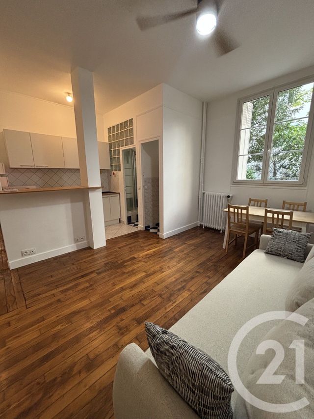 Appartement Studio à louer PARIS