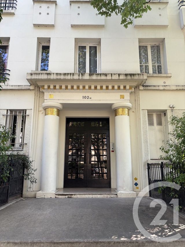 Appartement Studio à louer - 1 pièce - 26.74 m2 - PARIS - 75012 - ILE-DE-FRANCE - Century 21 République