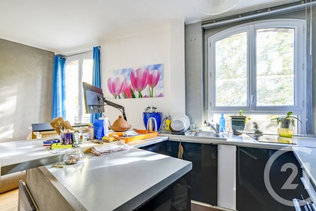 Appartement F2 à vendre - 2 pièces - 45.59 m2 - PARIS - 75020 - ILE-DE-FRANCE - Century 21 République