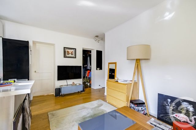 Appartement F2 à vendre - 2 pièces - 45.59 m2 - PARIS - 75020 - ILE-DE-FRANCE - Century 21 République