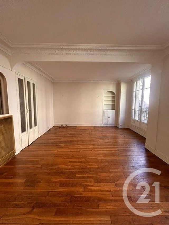 Appartement T2 à louer - 2 pièces - 55.75 m2 - PARIS - 75019 - ILE-DE-FRANCE - Century 21 République