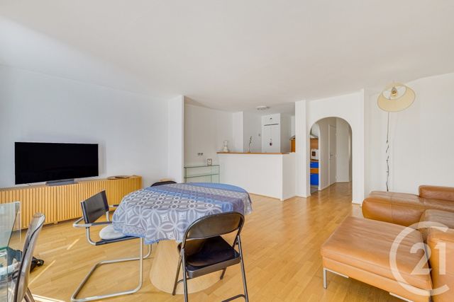 Appartement F3 à vendre - 3 pièces - 71.67 m2 - PARIS - 75010 - ILE-DE-FRANCE - Century 21 République