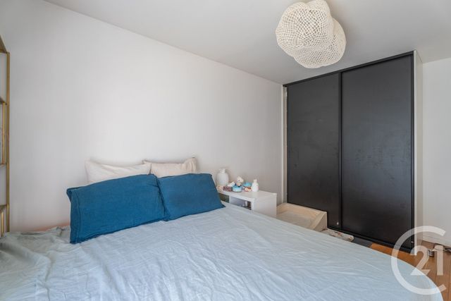 Appartement F3 à vendre - 3 pièces - 63.0 m2 - PARIS - 75010 - ILE-DE-FRANCE - Century 21 République