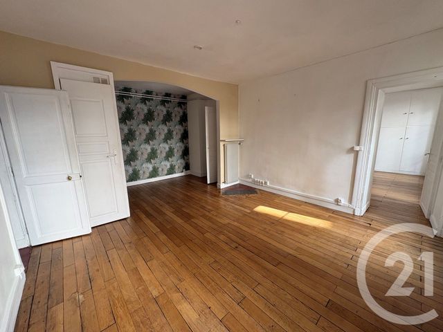 Appartement T2 à louer - 2 pièces - 49.69 m2 - PARIS - 75009 - ILE-DE-FRANCE - Century 21 République