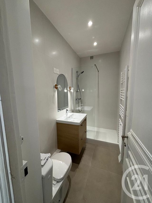 Appartement F3 à louer - 3 pièces - 43.72 m2 - PARIS - 75019 - ILE-DE-FRANCE - Century 21 République