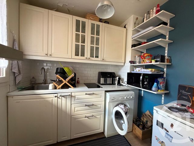 Appartement F1 à louer - 1 pièce - 30.0 m2 - LE KREMLIN BICETRE - 94 - ILE-DE-FRANCE - Century 21 République